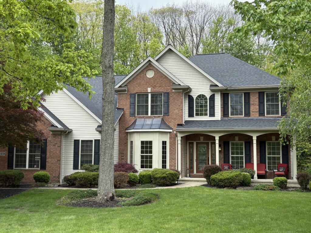 avon roofing company