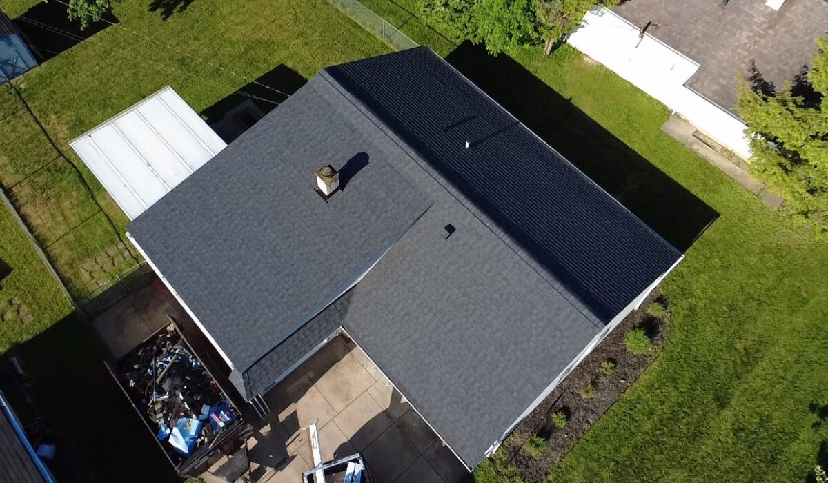 How long does a roof last in Elyria Ohio